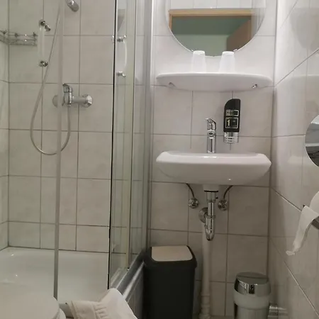 Uschi's 3* Neuendorf (Rostock)