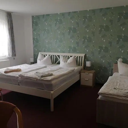 Uschi's 3* Neuendorf (Rostock)