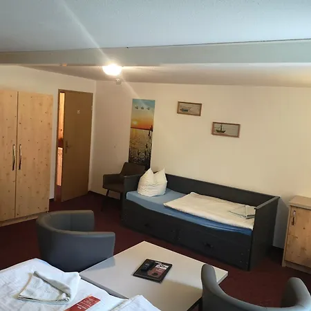 Uschi's 3* Neuendorf (Rostock)