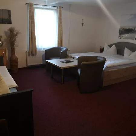 Uschi's 3* Neuendorf (Rostock)